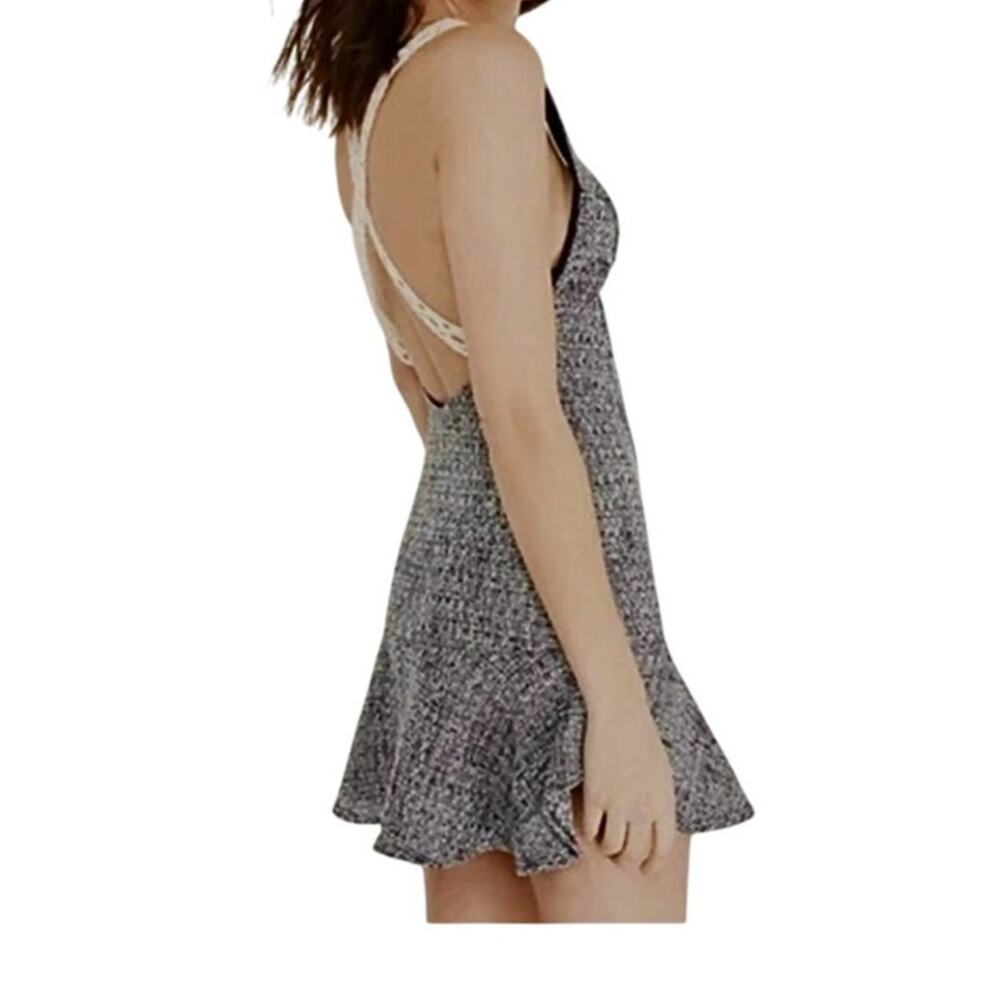 Revolve Lovers + Friends medium Morning Light Visit tweed dress D4 2920